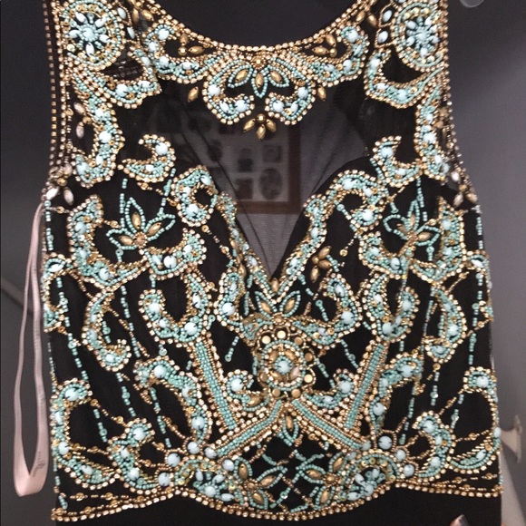 Prom dresses - Picture 3 of 6